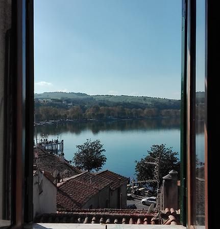 Вілла La Torretta Del Lago Анґуїллара-Сабація Екстер'єр фото