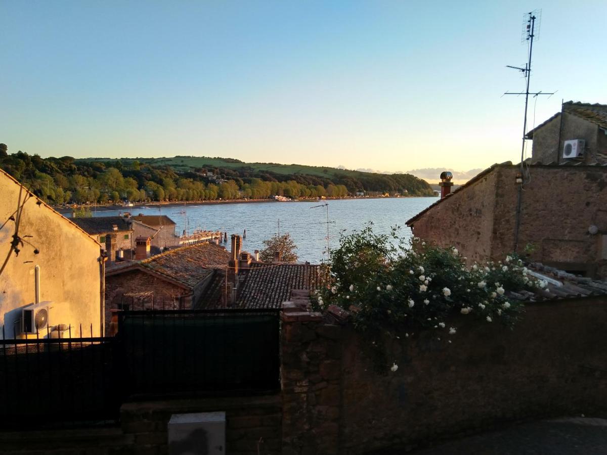 Вілла La Torretta Del Lago Анґуїллара-Сабація Екстер'єр фото